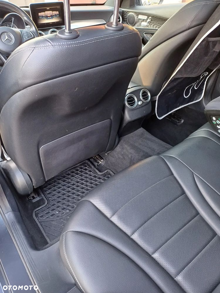 Mercedes-Benz Klasa C 300 7G-TRONIC Exclusive - 11