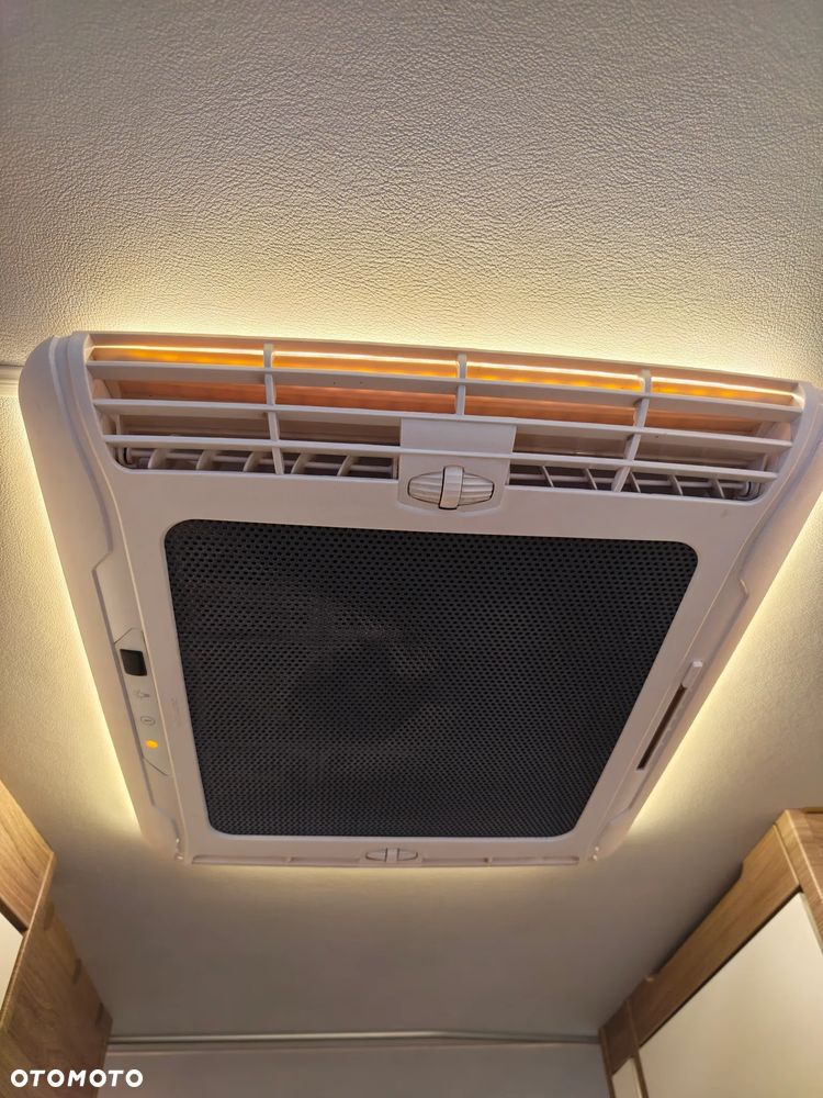 KNAUS Live i700 meg - 34