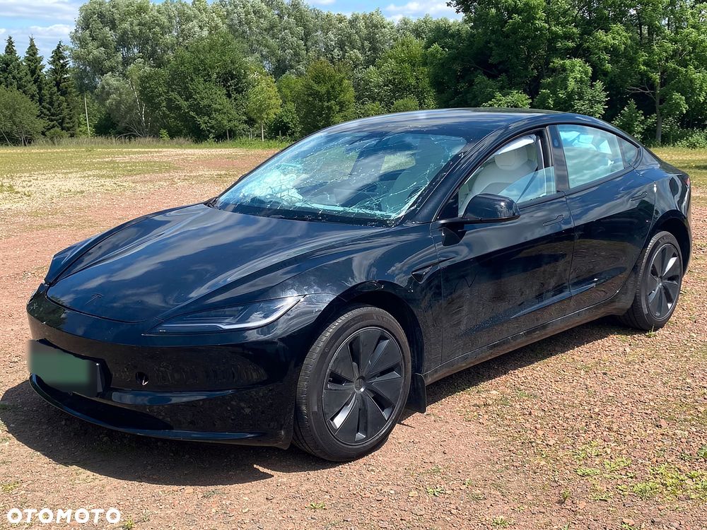 Tesla Model 3 - 2