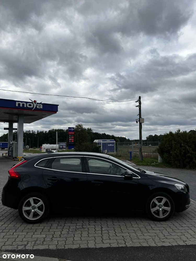 Volvo V40 T3 Drive-E Momentum - 10
