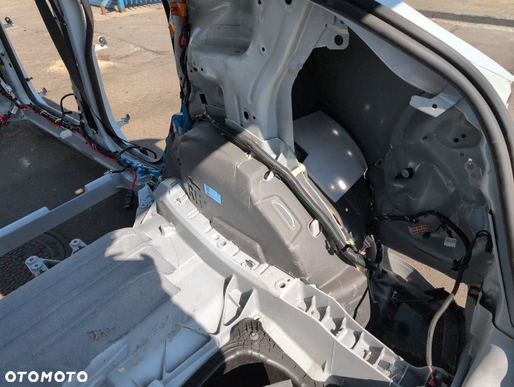 KAROSERIA ĆWIARTKA BŁOTNIK PRÓG DACH PODŁUŻNICA TESLA MODEL Y (5YJY) 2019 - 2022 EV 235 kW [320 - 11