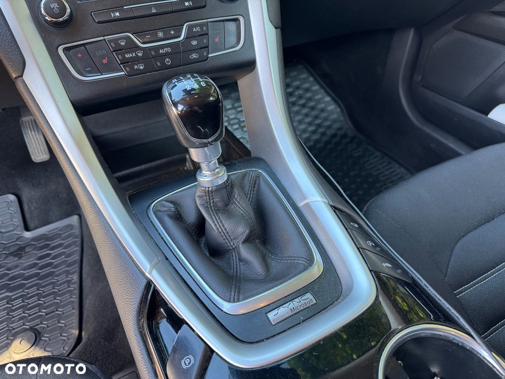 Ford Mondeo - 9