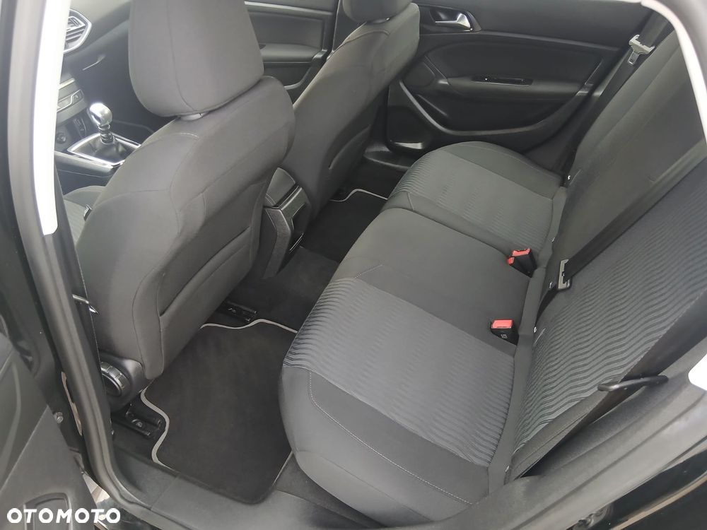 Peugeot 308 - 32