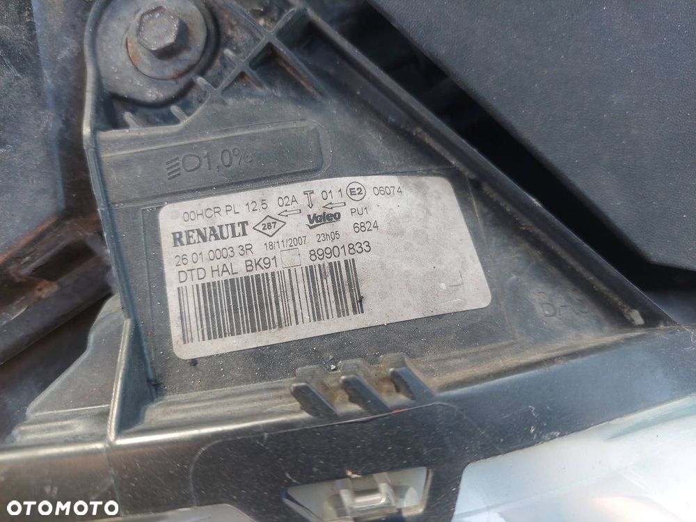 LAMPA PRAWY PRZÓD RENAULT LAGUNA III 89901833 - 2