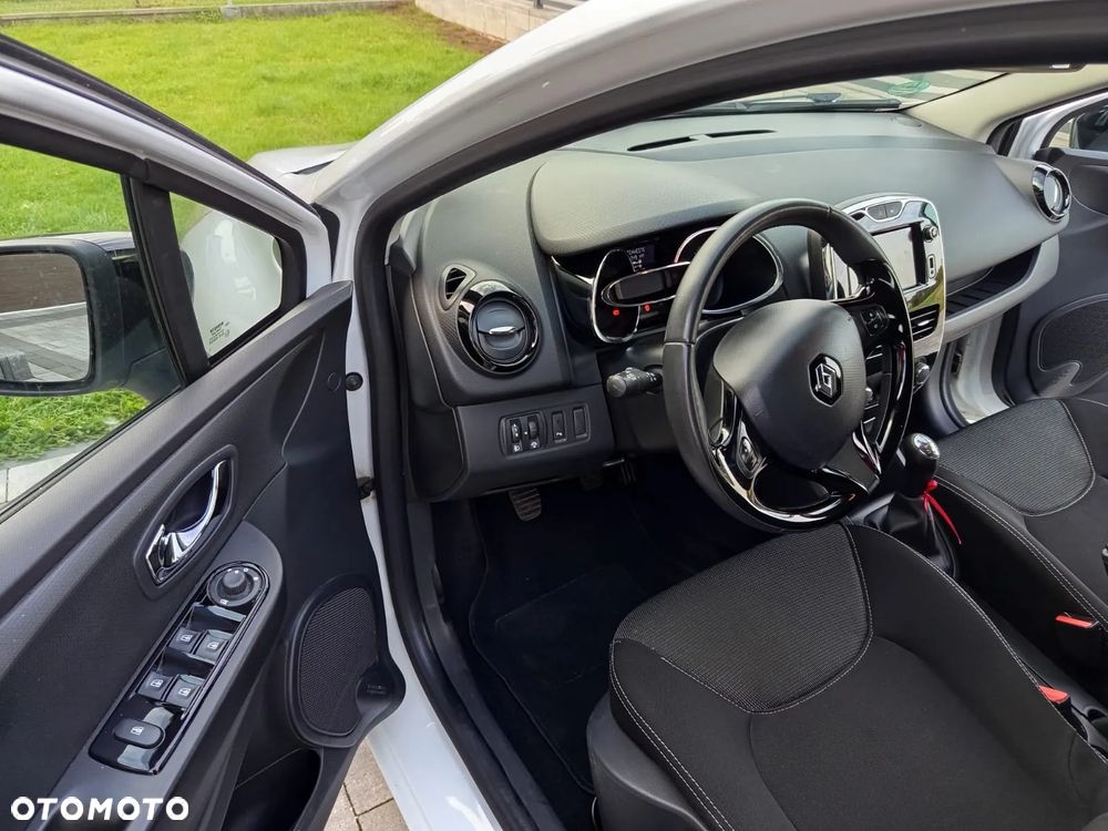 Renault Clio - 7