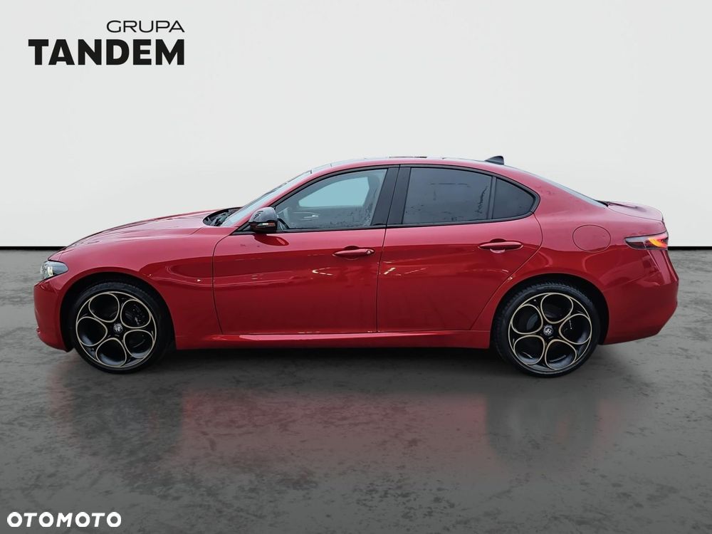 Alfa Romeo Giulia 2.0 Turbo Intensa Q4 - 6