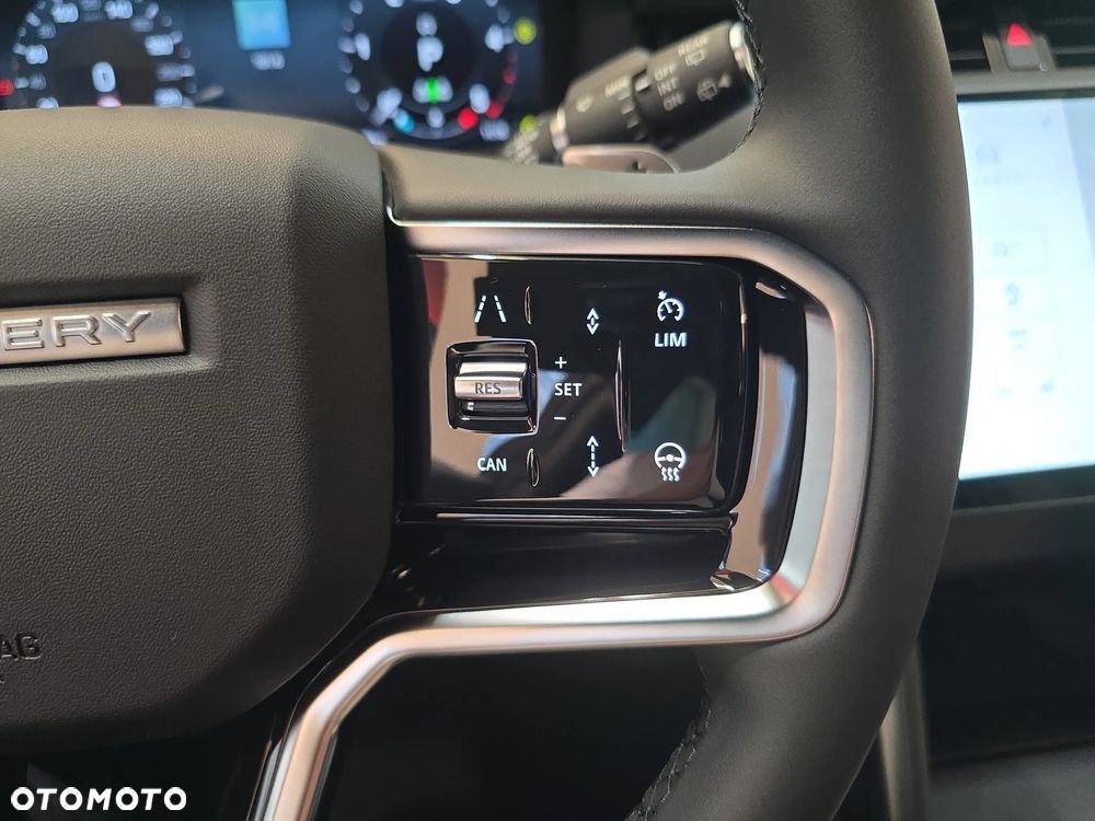 Land Rover Discovery Sport - 12