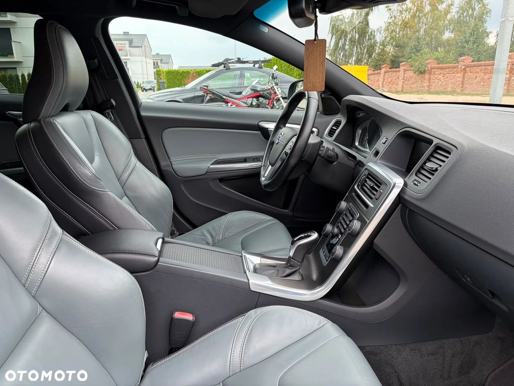 Volvo V60 - 16