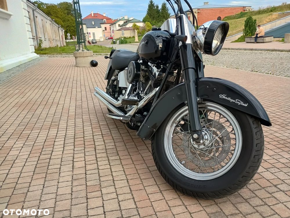 Harley-Davidson Softail Heritage Classic - 11