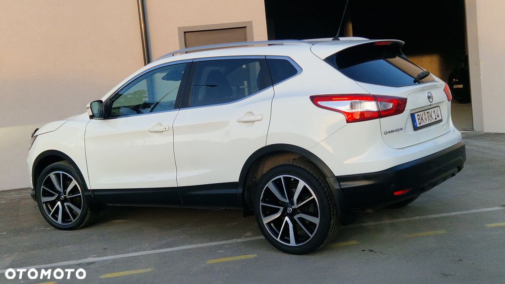 Nissan Qashqai 1.2 DIG-T Xtronic TEKNA+ - 17
