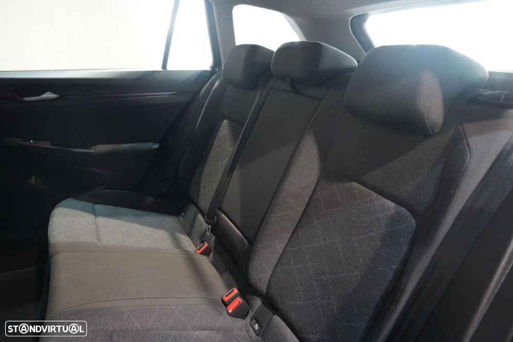 VW Golf Variant 2.0 TDi - 30