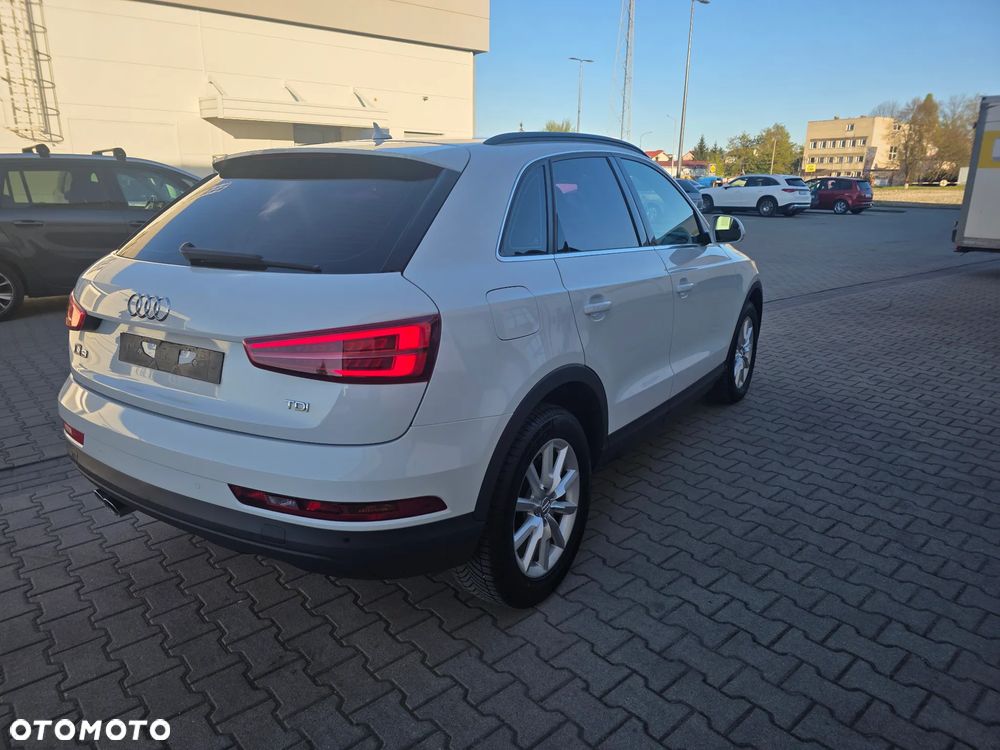 Audi Q3 2.0 TDI S tronic sport - 5
