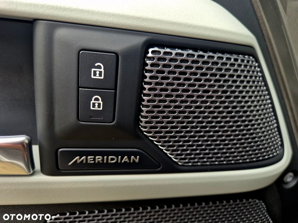 Land Rover Defender 3.0 P400 mHEV XS Edition - 17