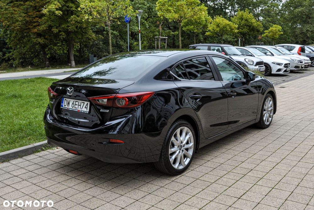 Mazda 3 - 4
