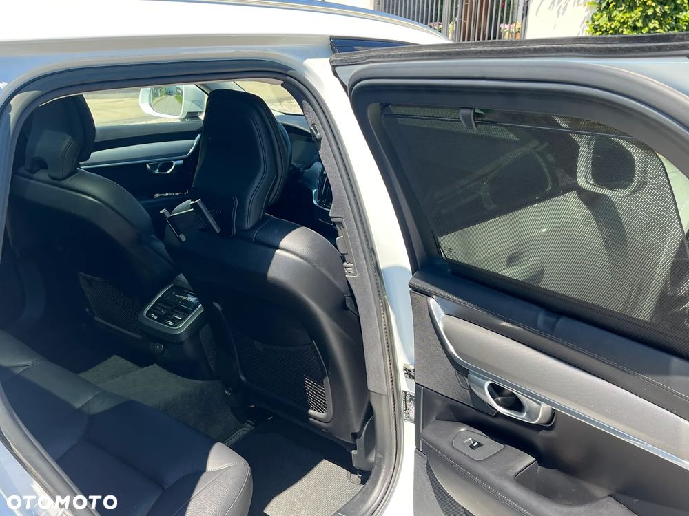 Volvo V90 Cross Country B5 D AWD Ultimate - 6