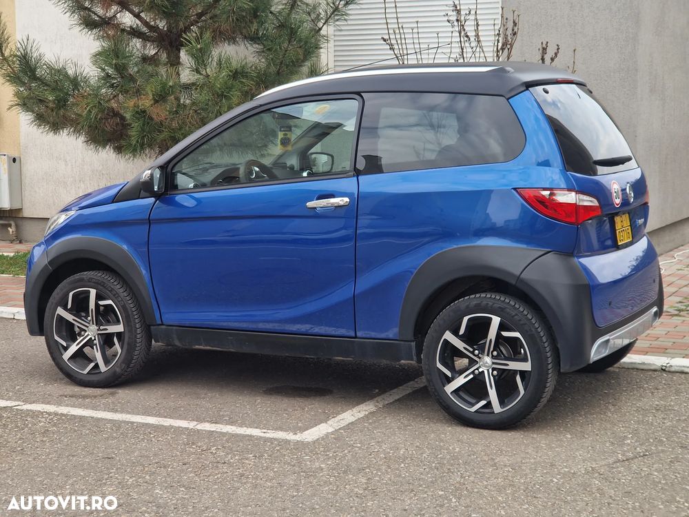 Aixam Crossline - 30