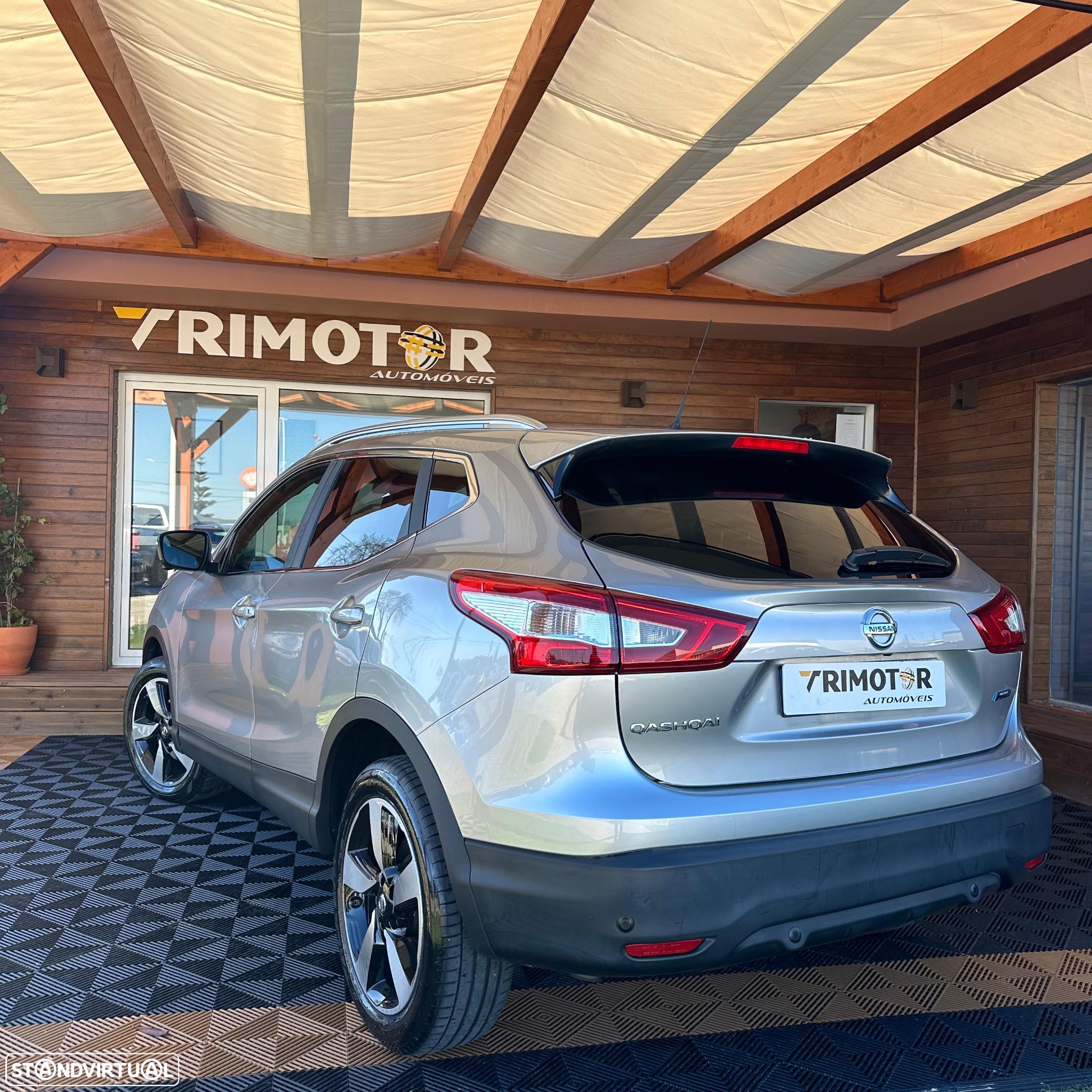 Nissan Qashqai 1.5 dCi N-Connecta 18 RS+PS - 3