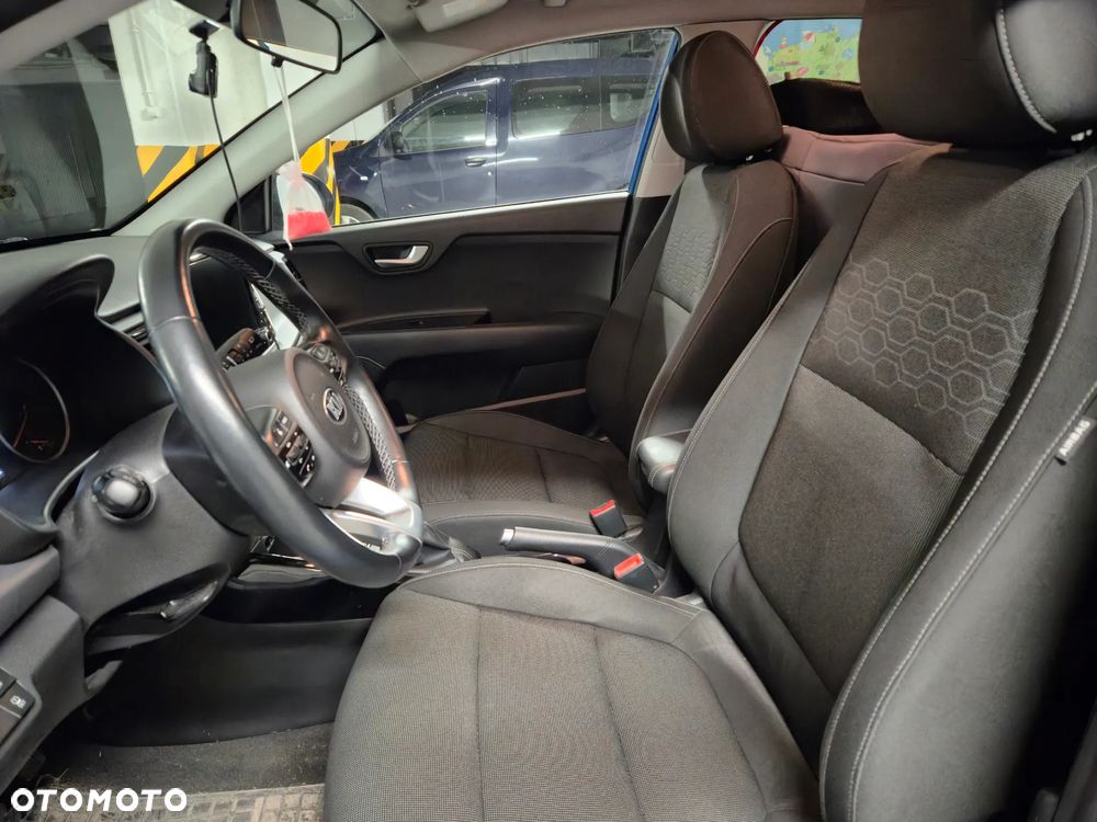 Kia Rio 1.2 L Business Line - 12