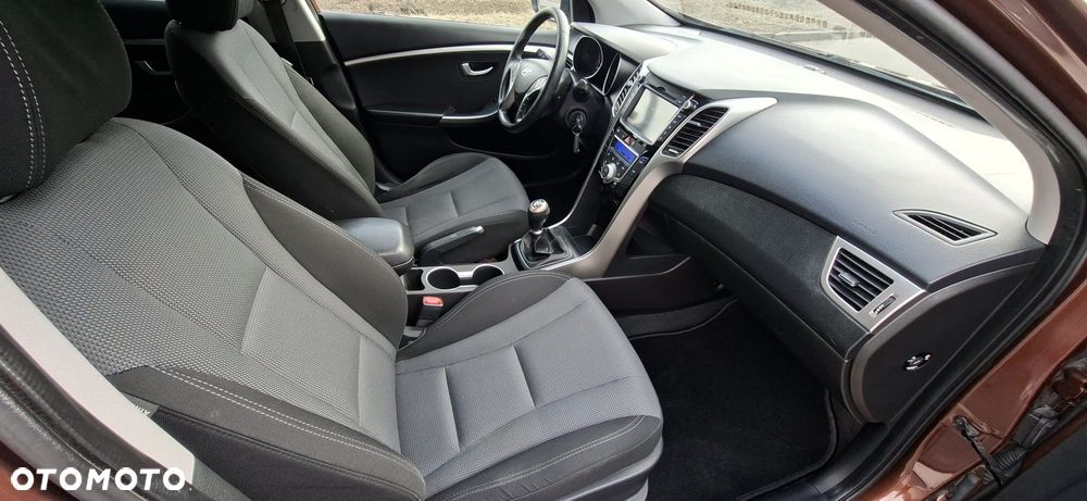 Hyundai i30 1.6 GDI Style - 8