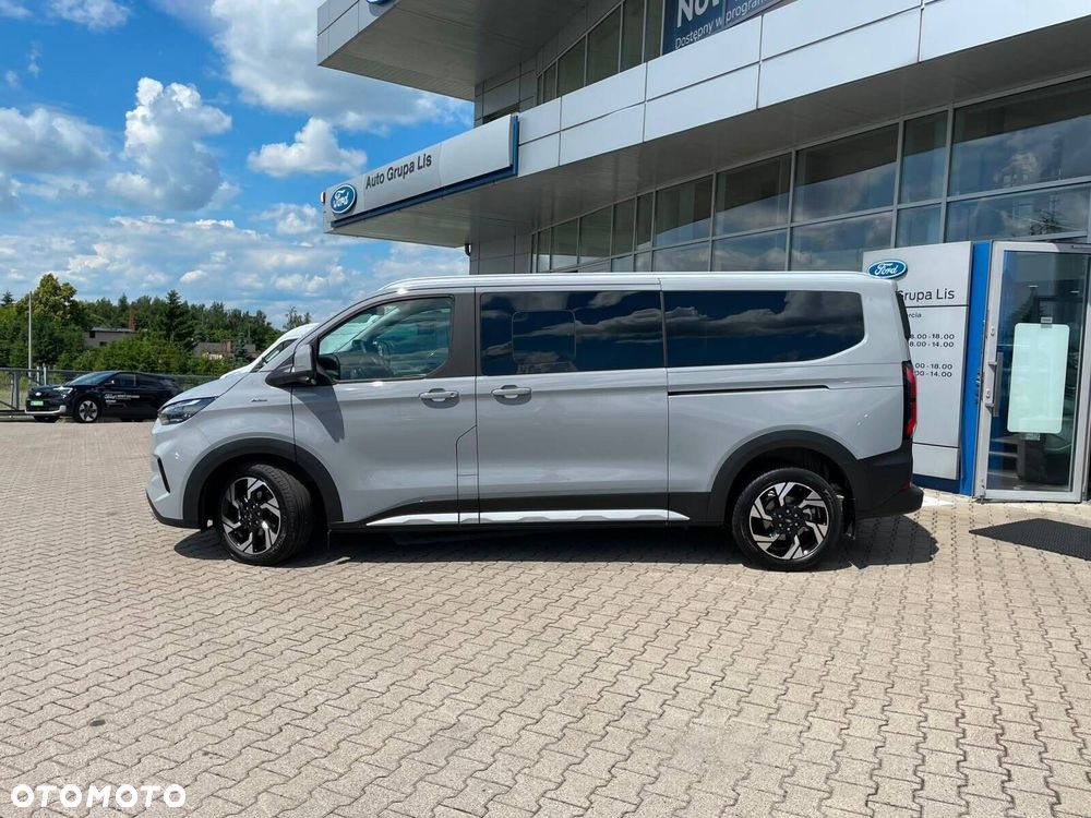 Ford Tourneo Custom - 26