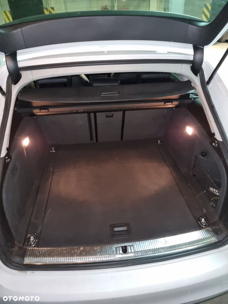 Audi A4 Avant - 8