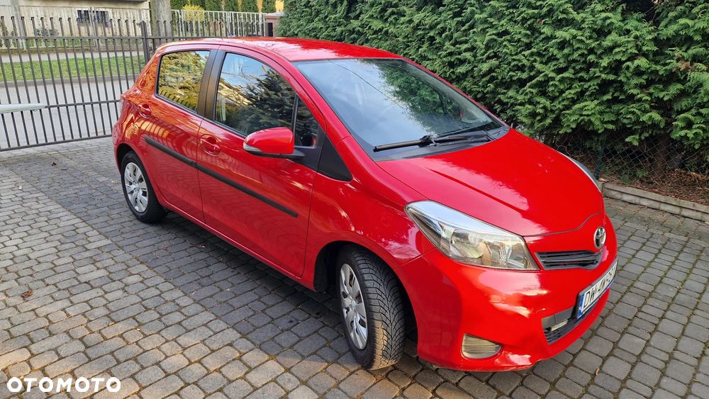 Toyota Yaris 1.33 Premium - 2