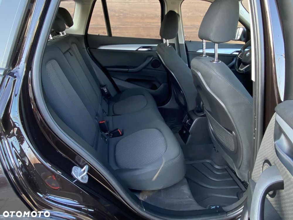 BMW X1 sDrive20i Advantage - 40