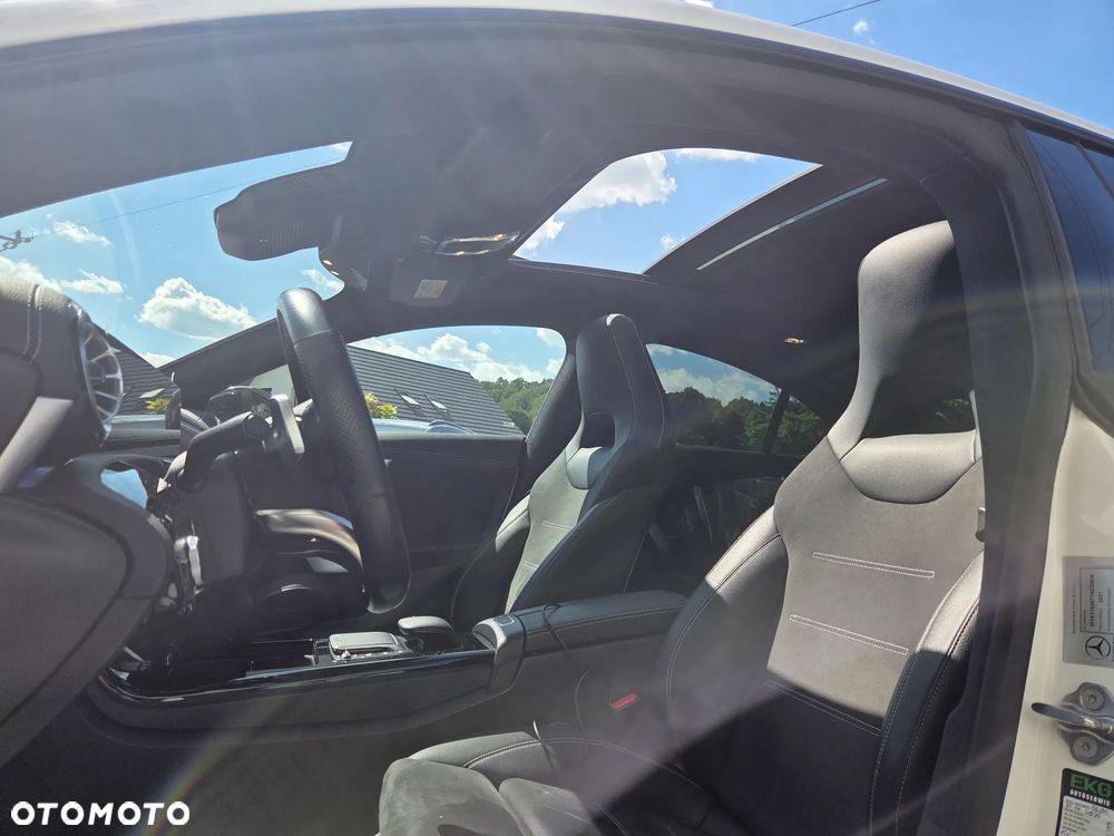 Mercedes-Benz CLA 250 4-Matic Edition 1 7G-DCT - 10