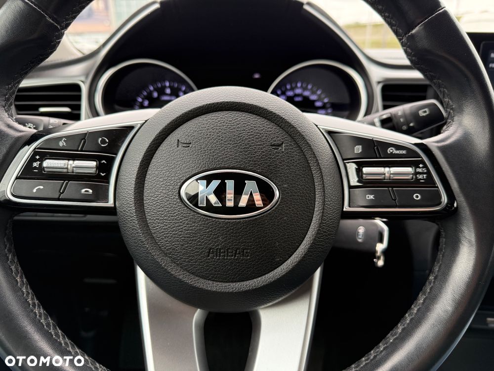 Kia XCeed 1.4 T-GDI M - 37