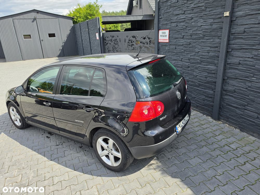 Volkswagen Golf - 3