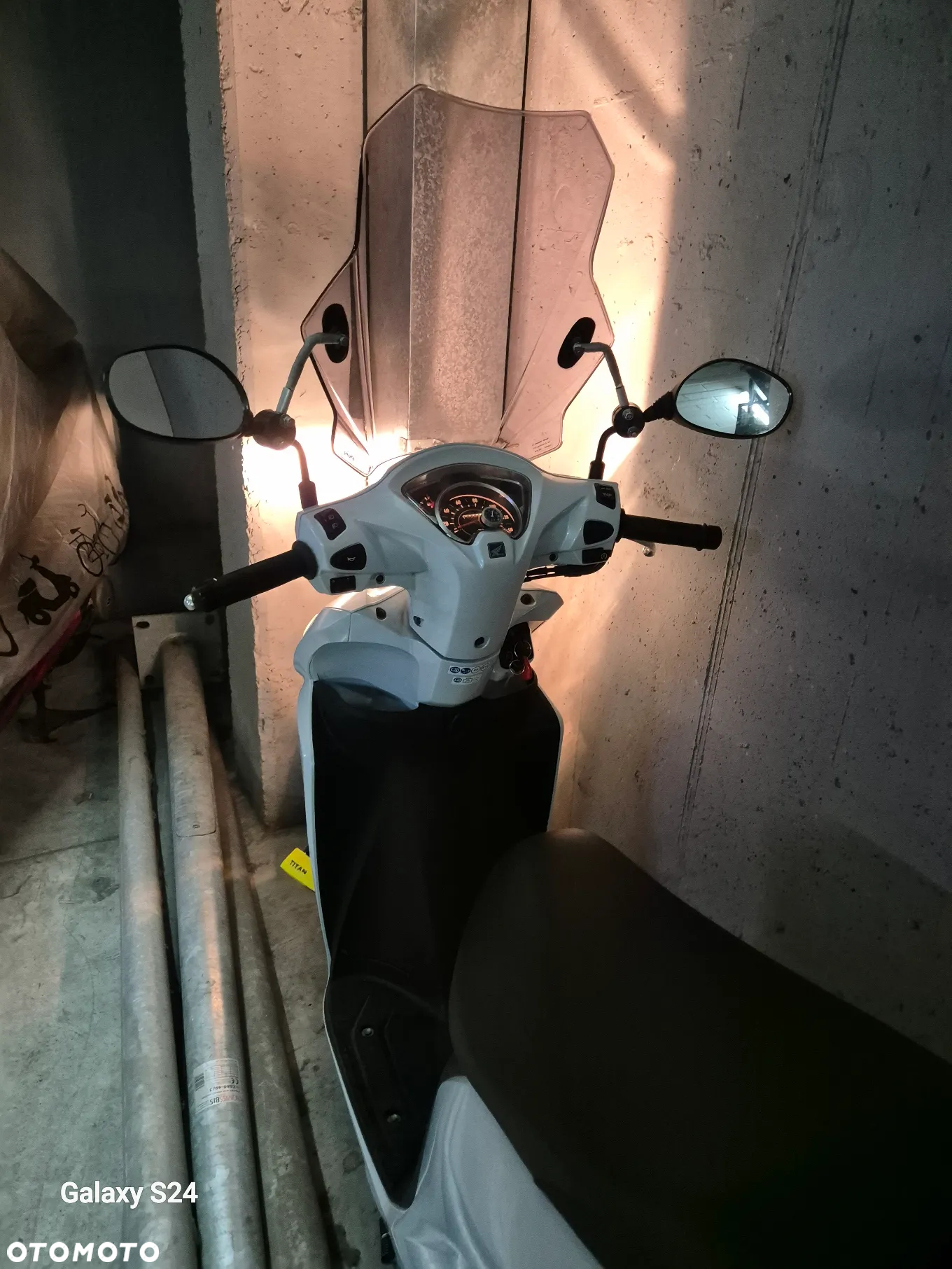 Honda Vision - 9