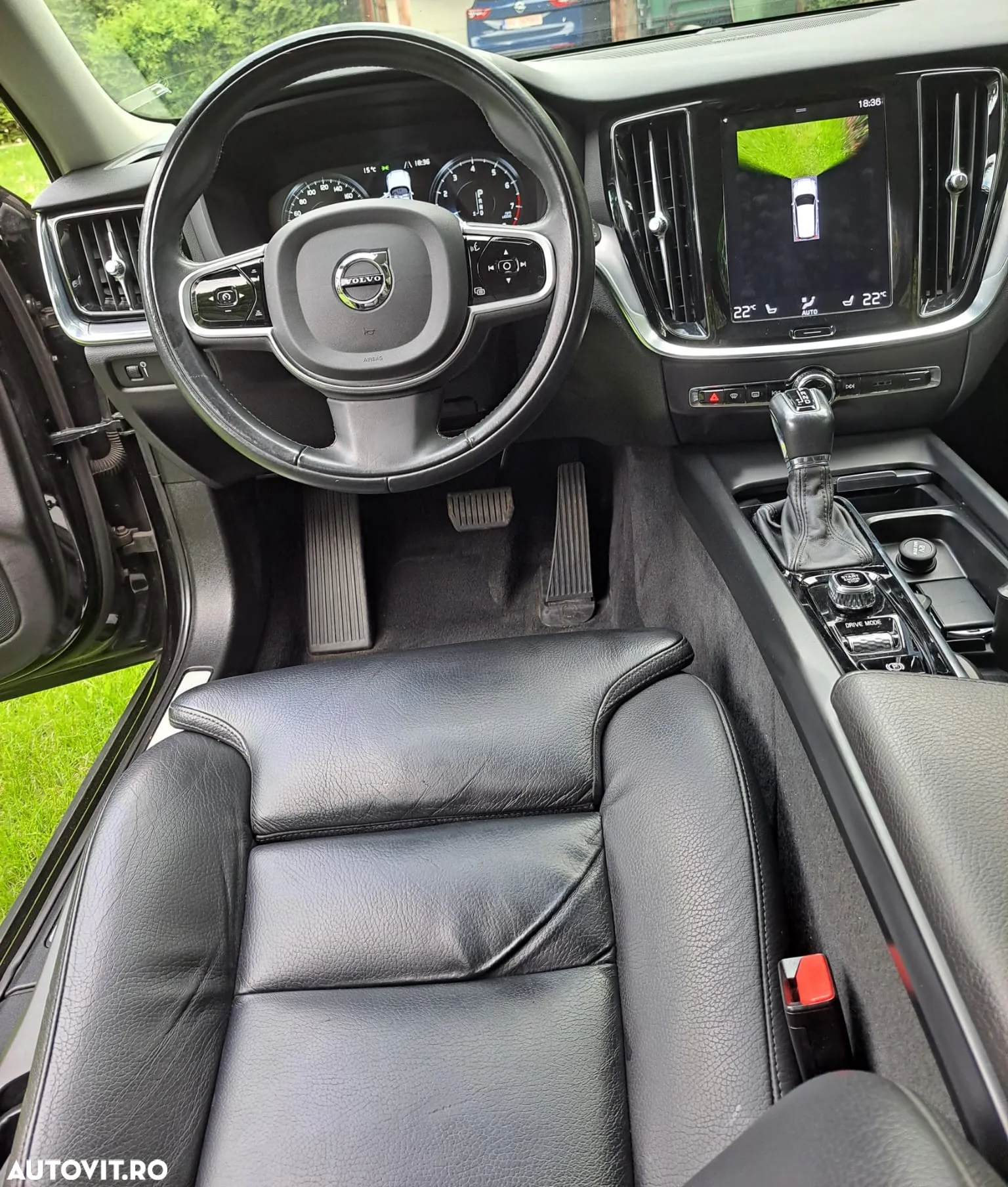 Volvo V60 T4 Momentum Pro - 12