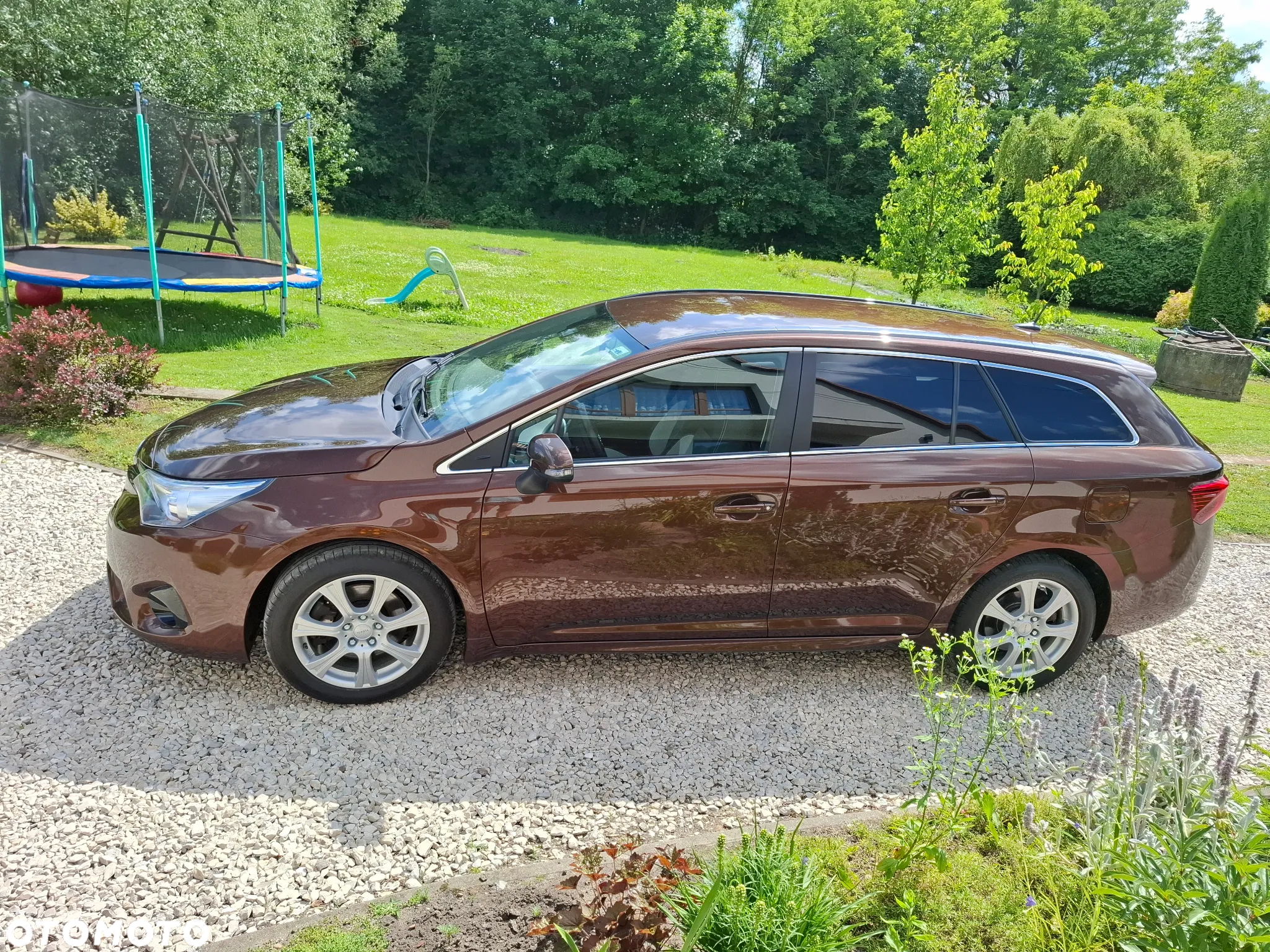 Toyota Avensis 2.0 D-4D Premium - 4
