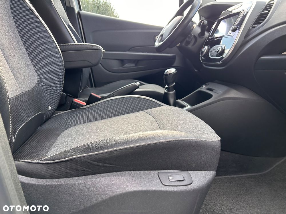 Renault Captur ENERGY TCe 120 Crossborder - 29