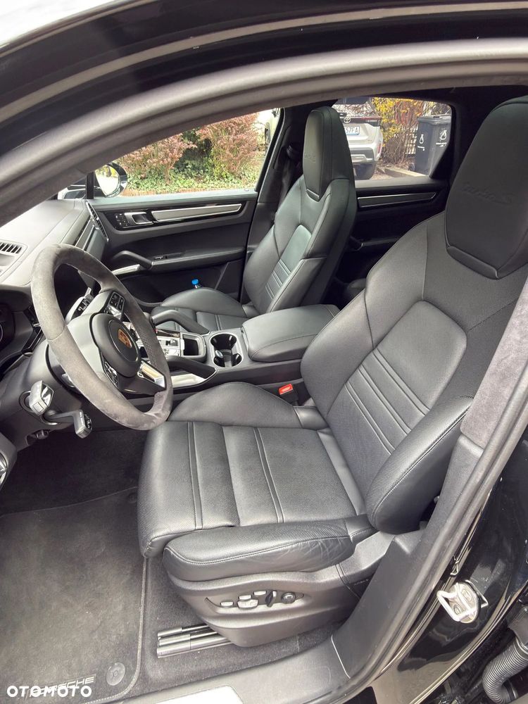 Porsche Cayenne - 10