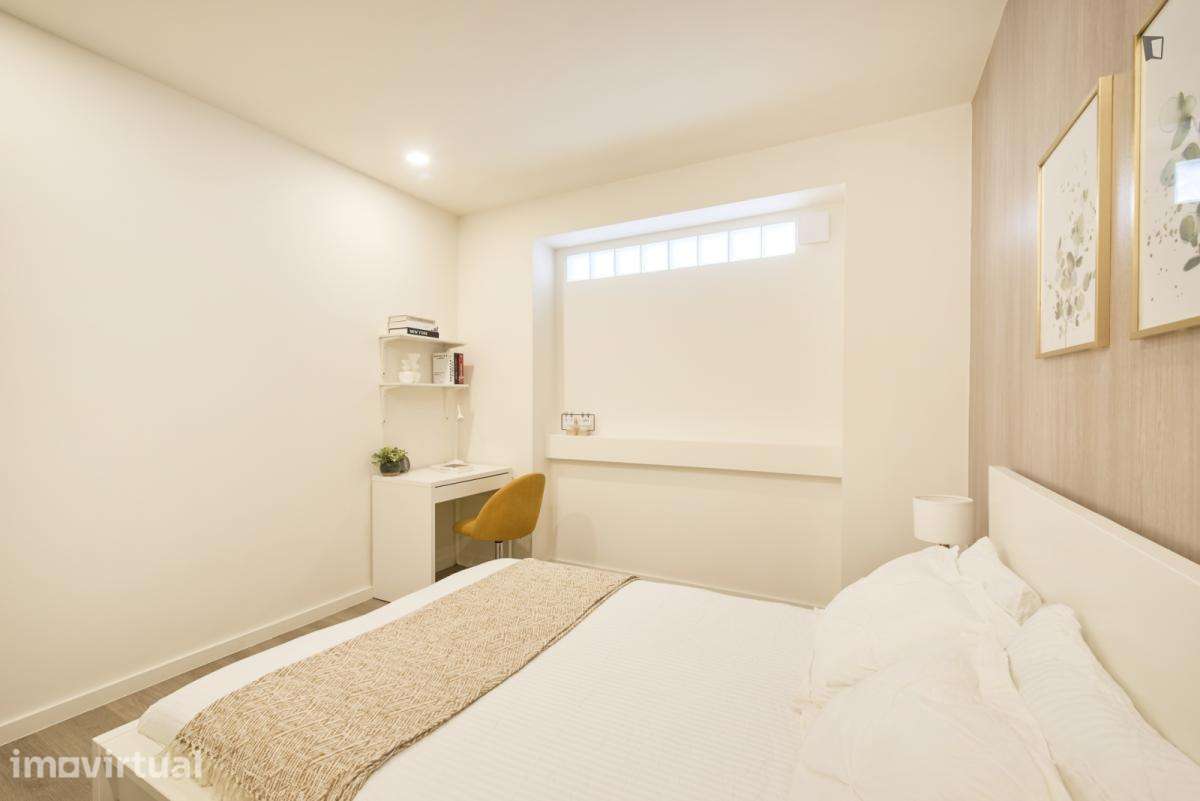 Quarto - localizado em Roma-Areeiro Lisbon - Grande imagem: 4/31