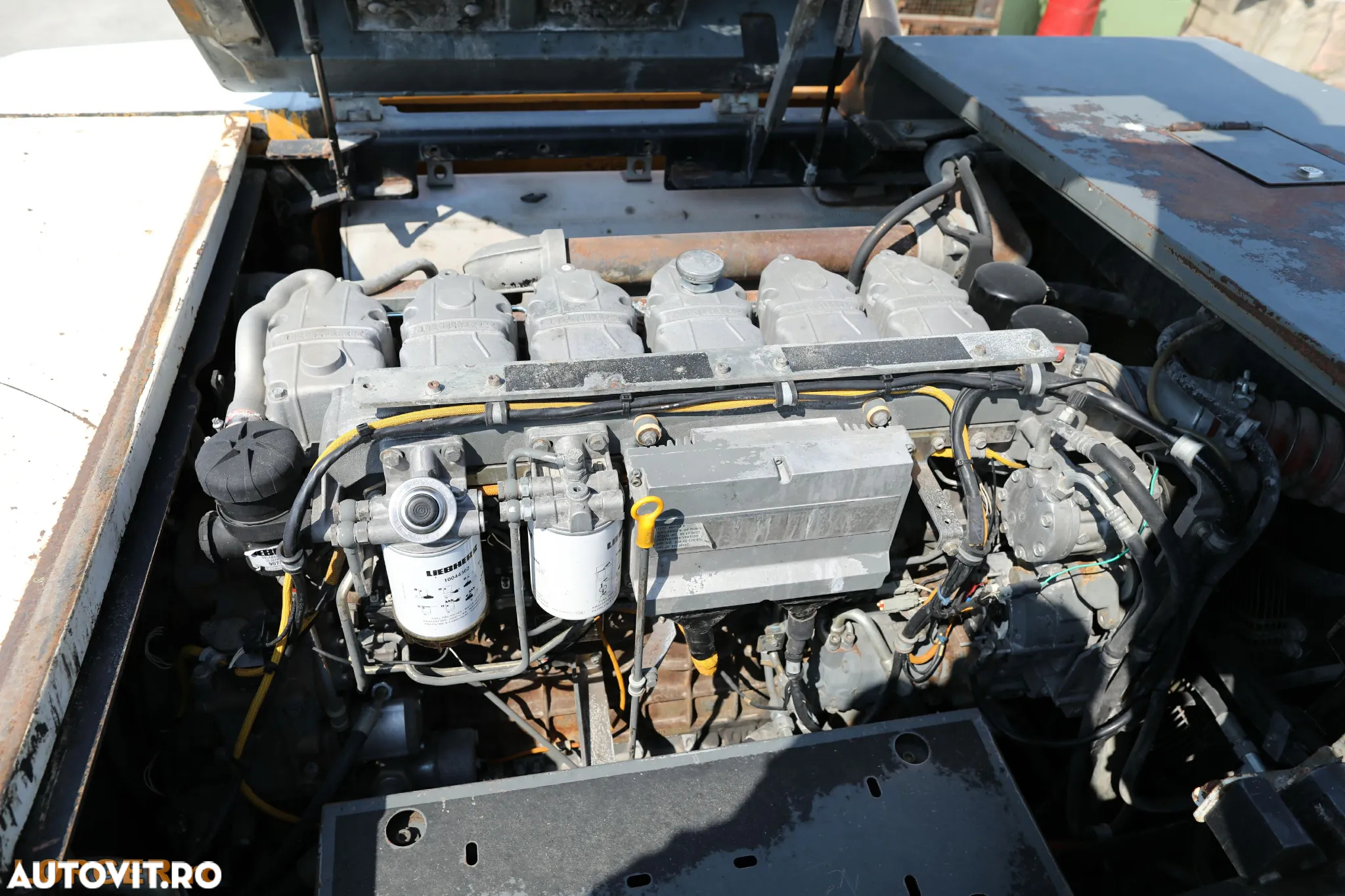 Liebherr R954C - 10