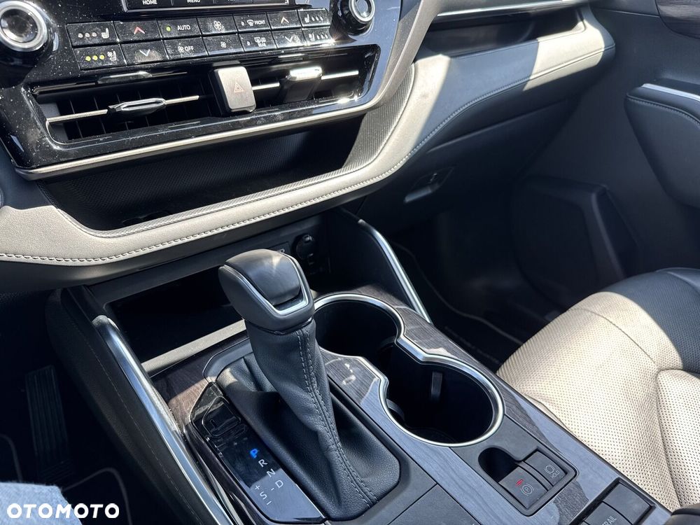 Toyota Highlander - 25