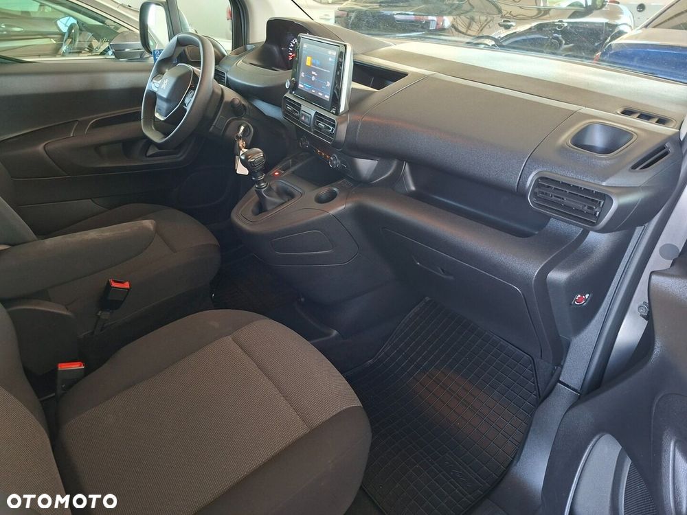 Peugeot Partner - 8