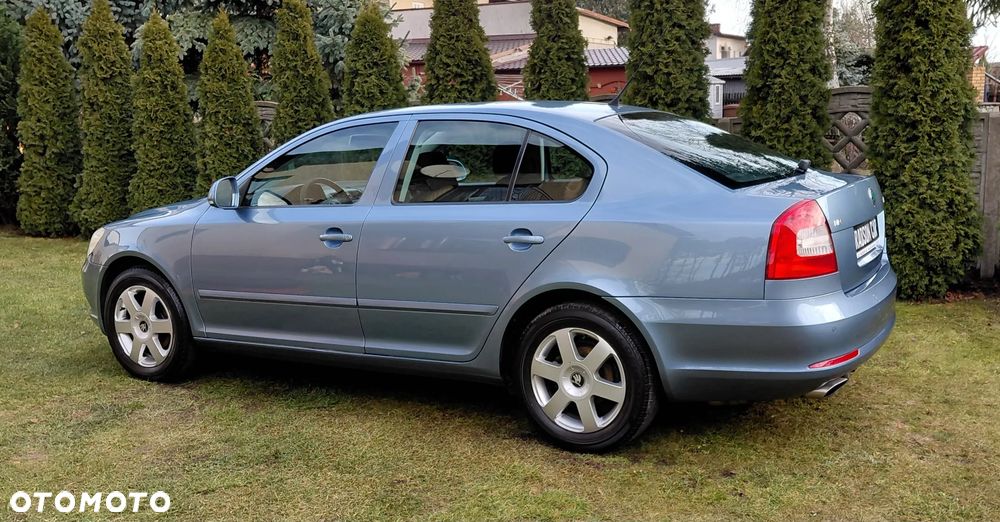 Skoda Octavia 1.6 Team Edition - 8
