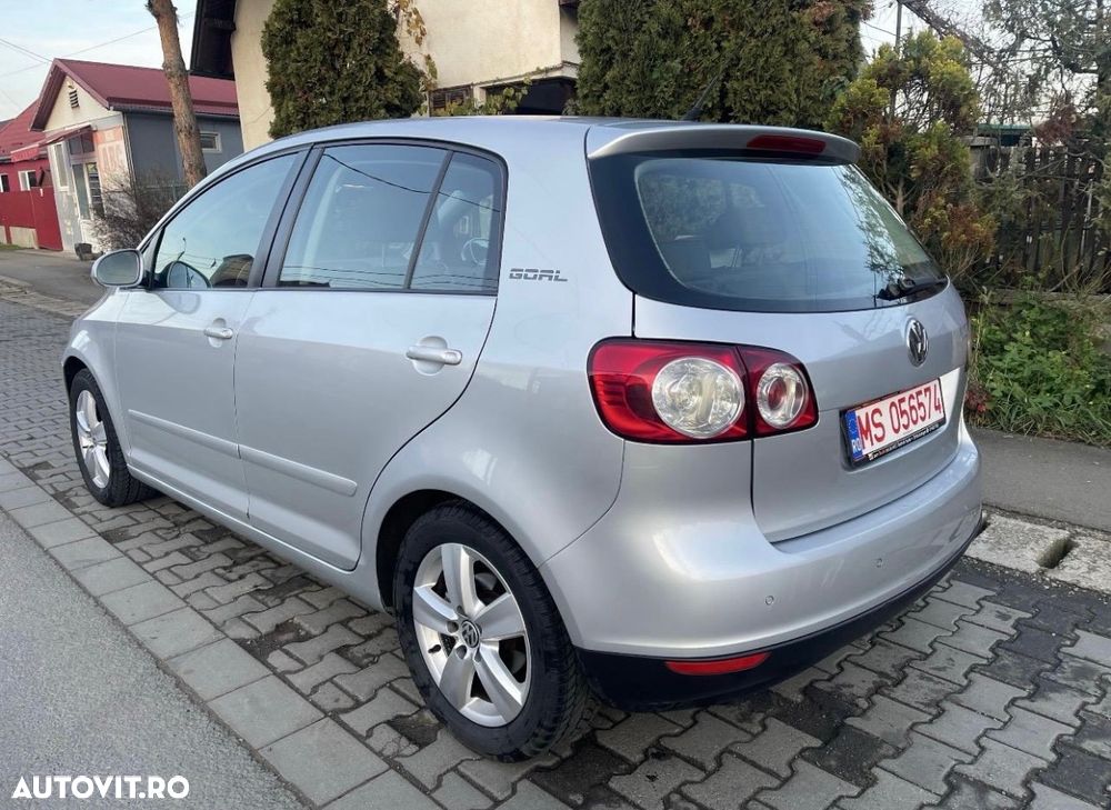 Volkswagen Golf Plus - 8