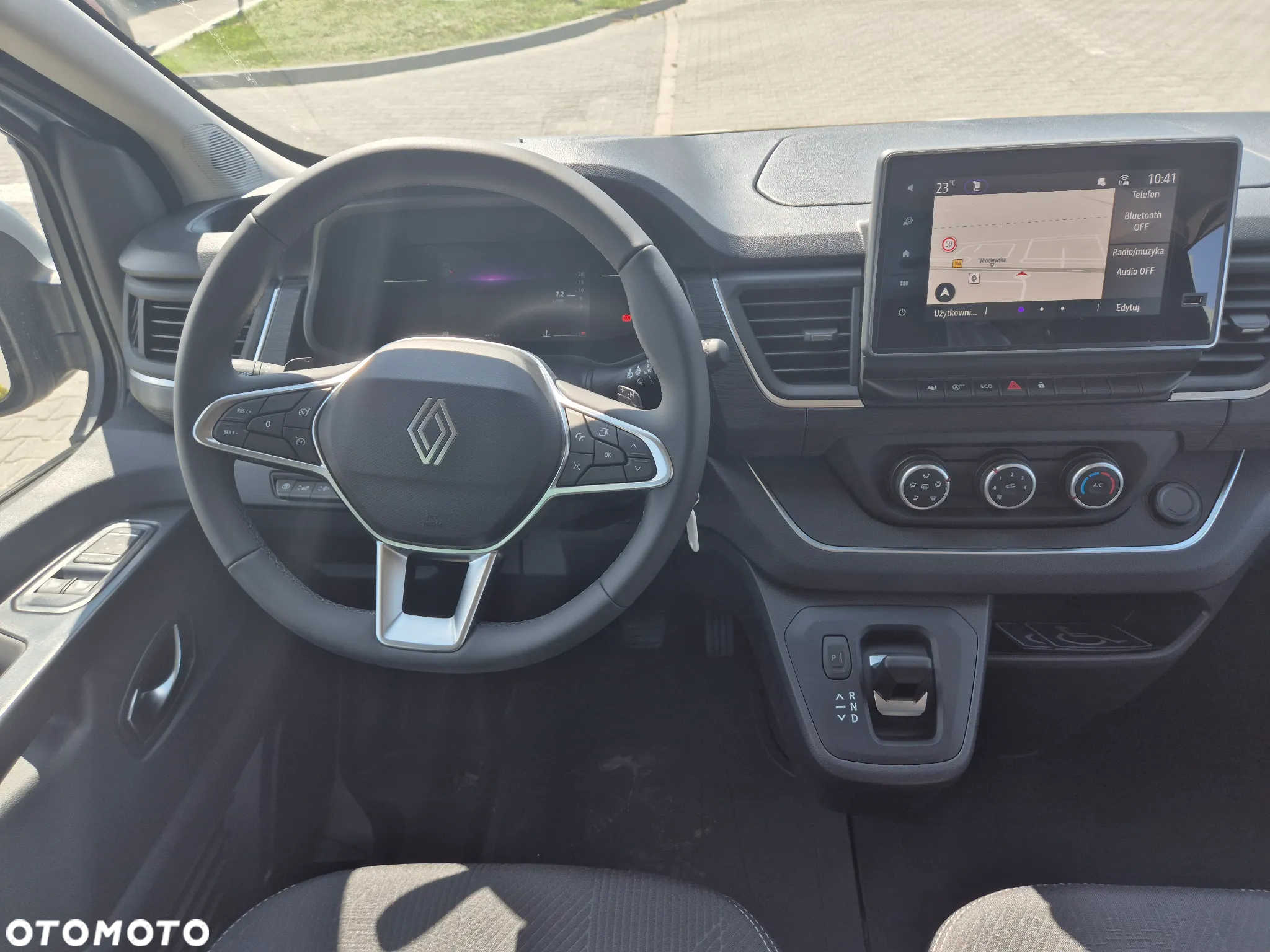 Renault Trafic - 10