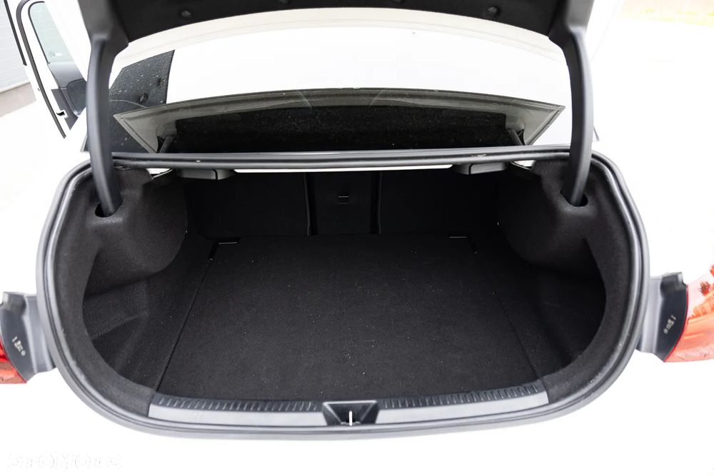 Mercedes-Benz Klasa A 35 AMG 4-Matic 8G-DCT - 21