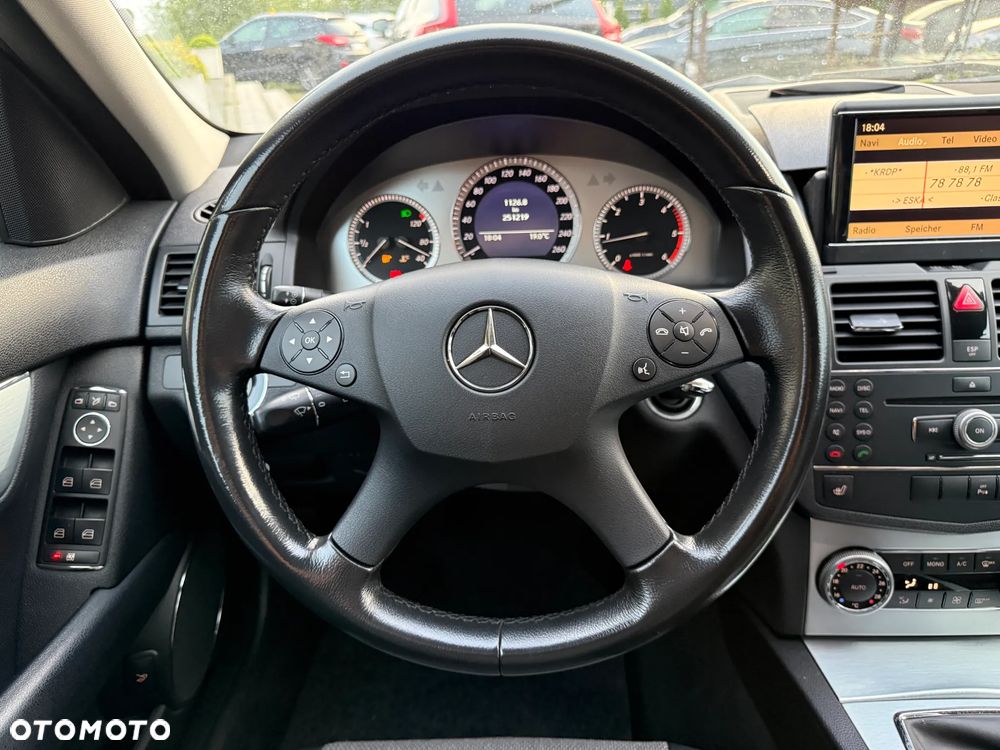 Mercedes-Benz Klasa C 250 CDI Avantgarde Edition - 30