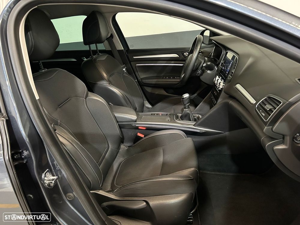 Renault Mégane Sport Tourer 1.5 Blue dCi Intens - 18