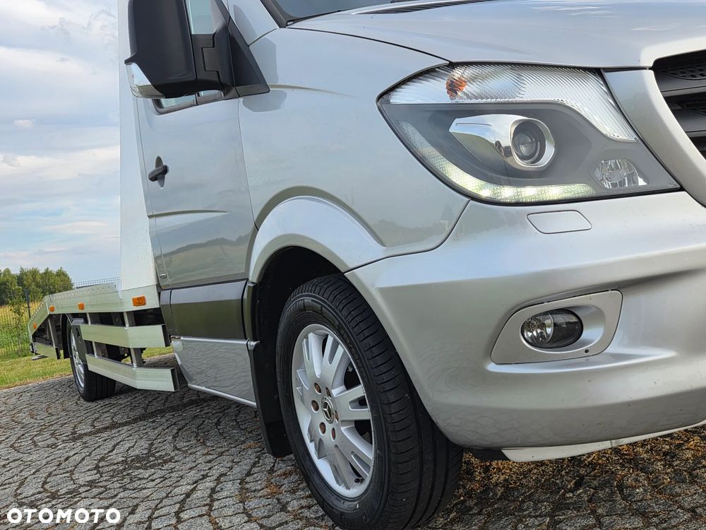 Mercedes-Benz Sprinter - 19