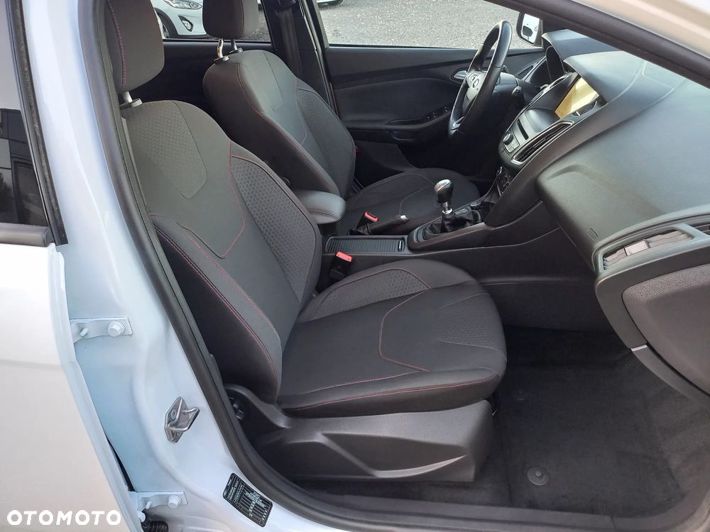 Ford Focus 1.0 EcoBoost ST-Line ASS - 27