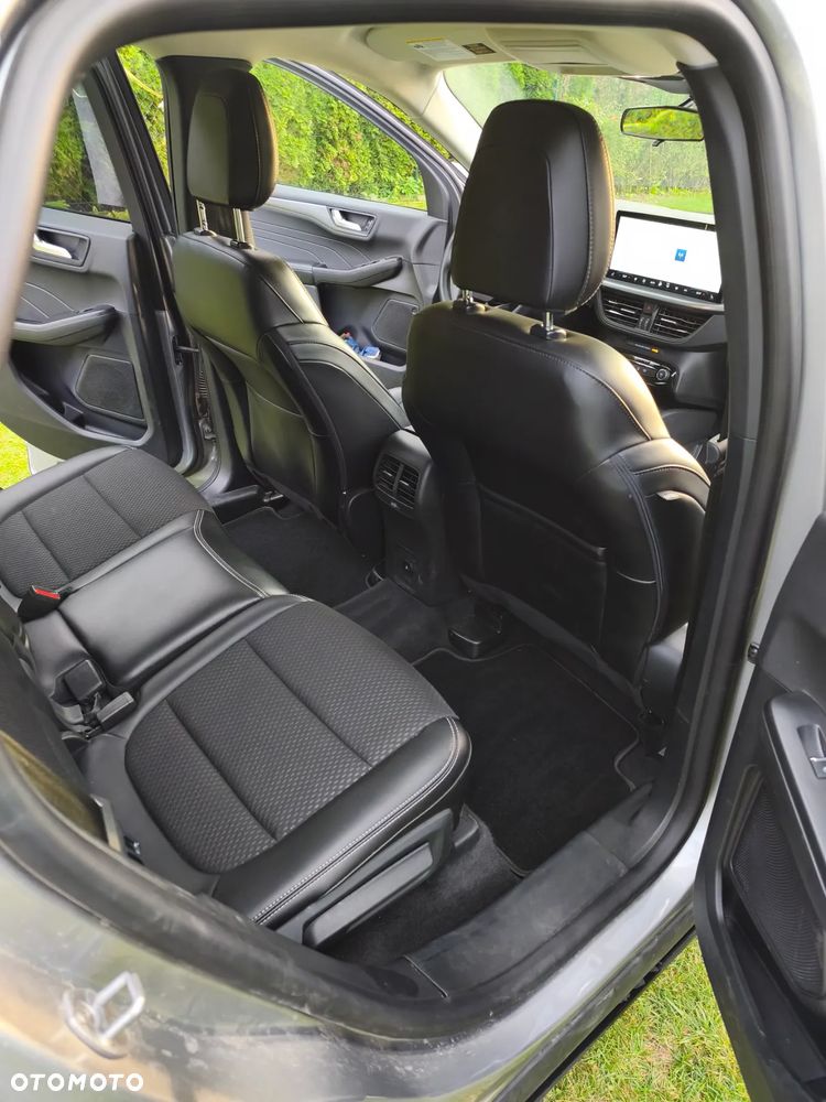 Ford Kuga - 19