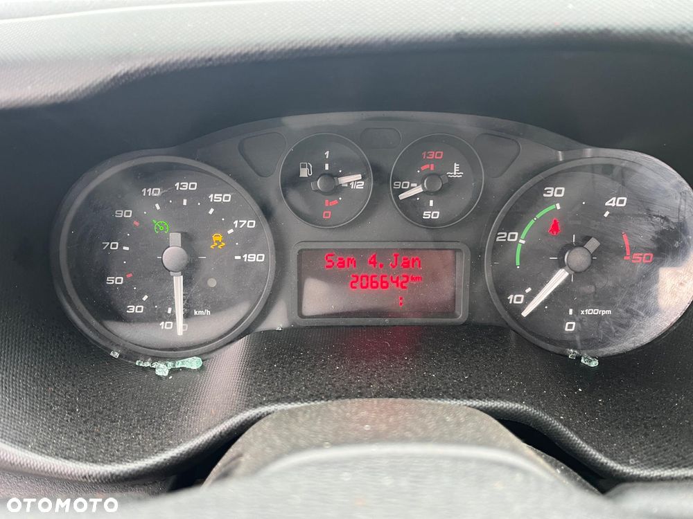 Iveco 35C15 Daily - 9