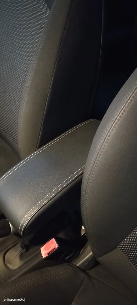 MINI 3 Portas Cooper D - 7